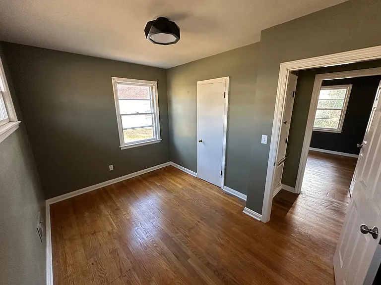 105 Meadowview Dr — Photo 25