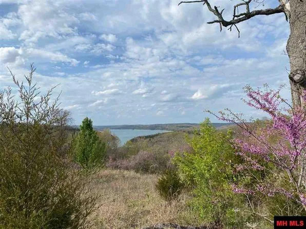 156 Highway 101, Mountain Home, AR 72653