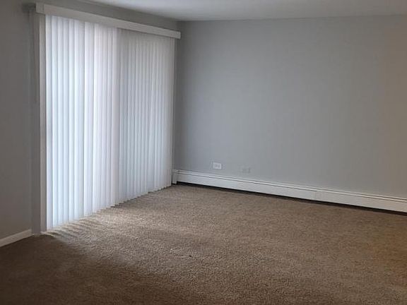 4th image of 1513 State St APT 3C