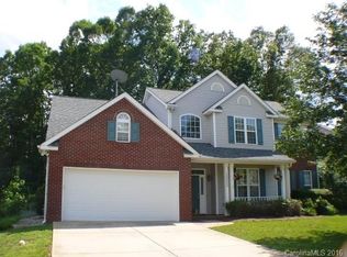 10835 Chamberlain Hall Ct, Charlotte, NC 28277