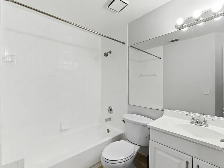 10781 Cypress Lake Ter — Photo 16
