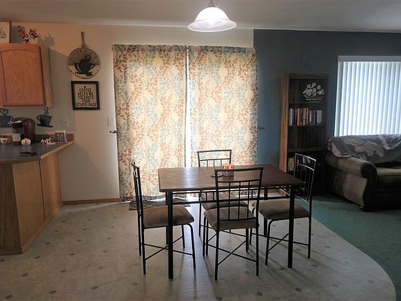 3rd image of 8511 Kingsbury Dr