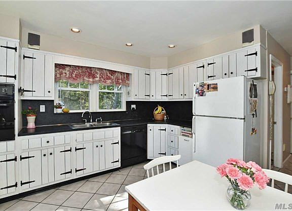 5th image of 163 Oakfield Ave