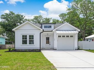 108 SW 5th St, Oak Island, NC 28465
