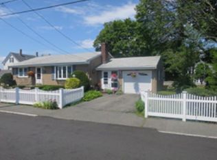 35 Nichols St, Salem, MA 01970