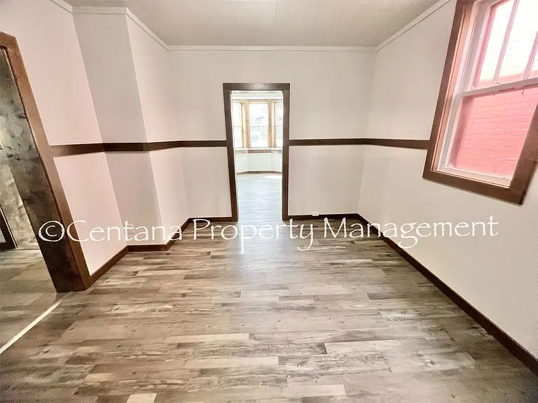521 Birch St — Photo 8
