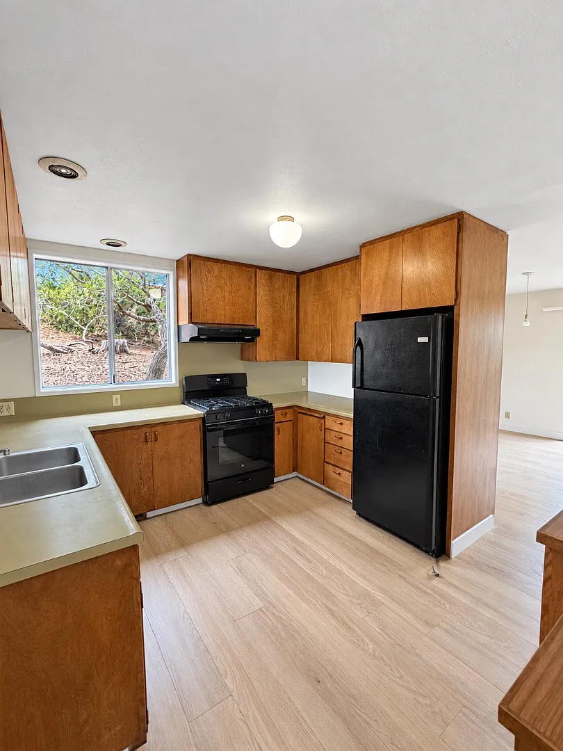 309 Mar Vista Dr — Photo 4