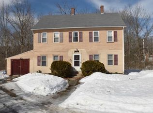 12 School St, Plainfield, CT 06374