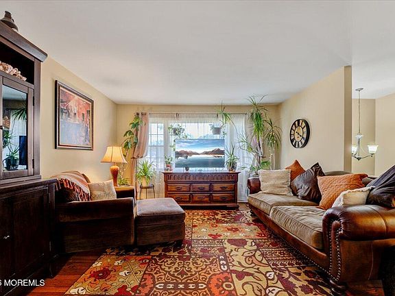 4th image of 5 Brook Street