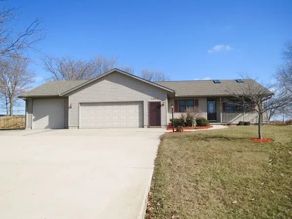 1662 Rockview Rd, Dixon, IL 61021