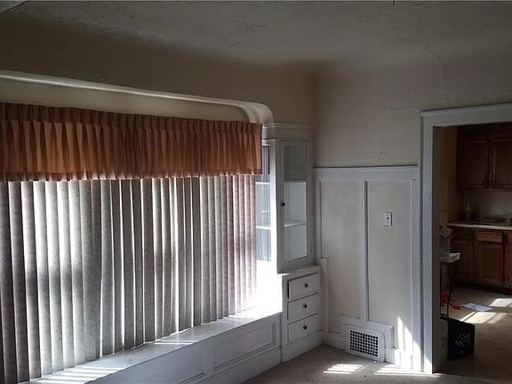 3rd image of 3242 E 118th St