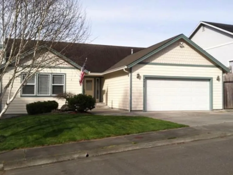 4966 Starlund Ct — Photo 1