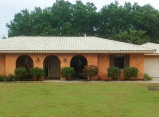 400 Signorelli Dr, Nokomis, FL 34275