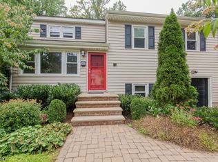 79 W Valley View Dr, Morristown, NJ 07960