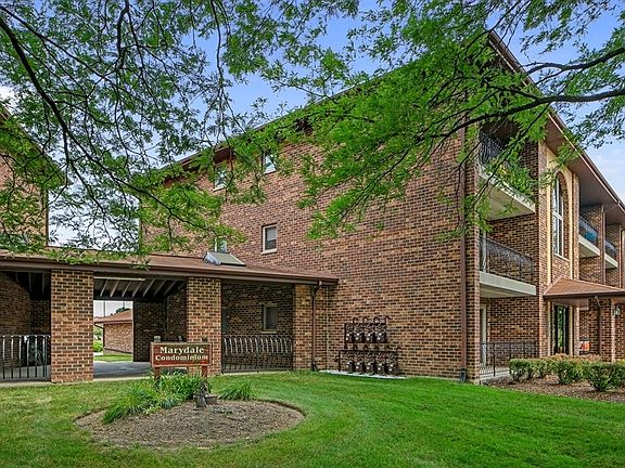 2nd image of 7535 Sheridan Dr APT 3B