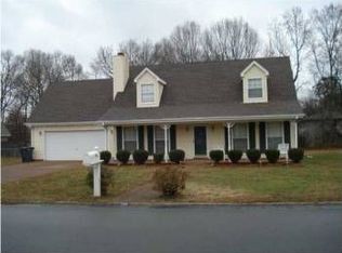 106 White Oak Ln, Florence, AL 35633