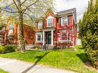 241 Lexington Rd, Oakville, ON L6H 6L5