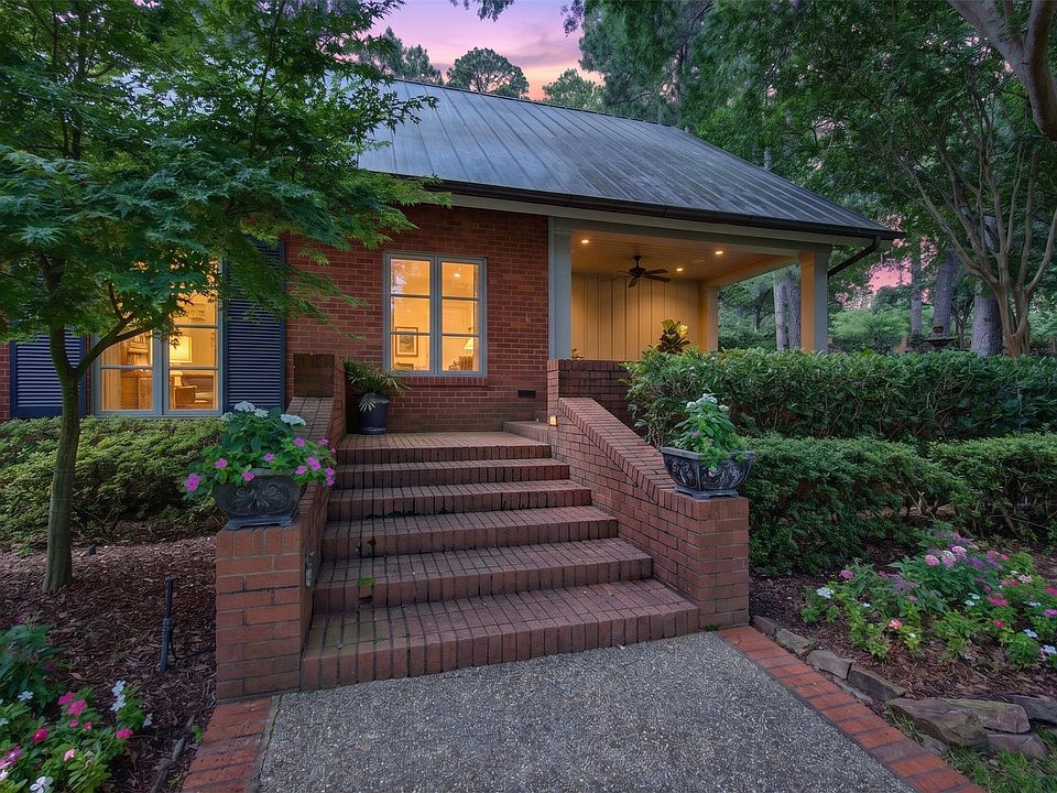 1st image of 4807 Gilbert Dr