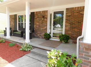 604 Meadow Springs Rd, Maumee, OH 43537