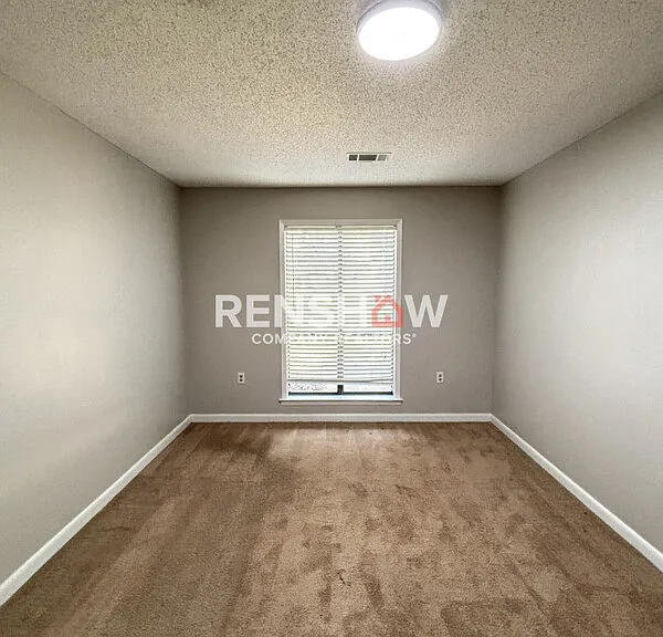 2302 Hawksmoor Pl — Photo 30