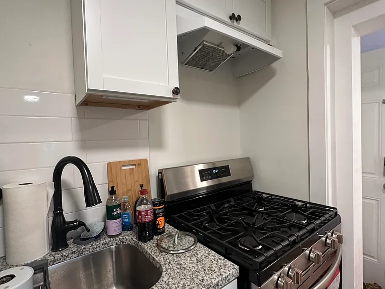 540 N State St #B — Photo 18