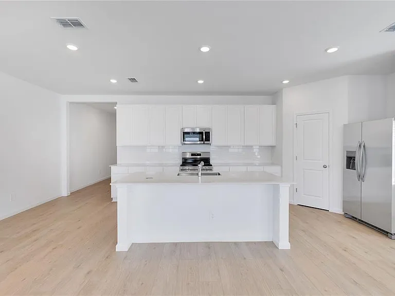 5152 Arrowfeather Ct — Photo 8
