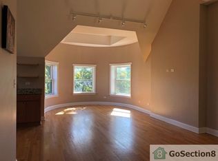 4530 S Ellis Ave APT 3, Chicago, IL 60653