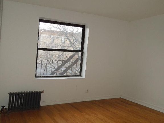 4th image of 446 Saint Johns Pl #2BB
