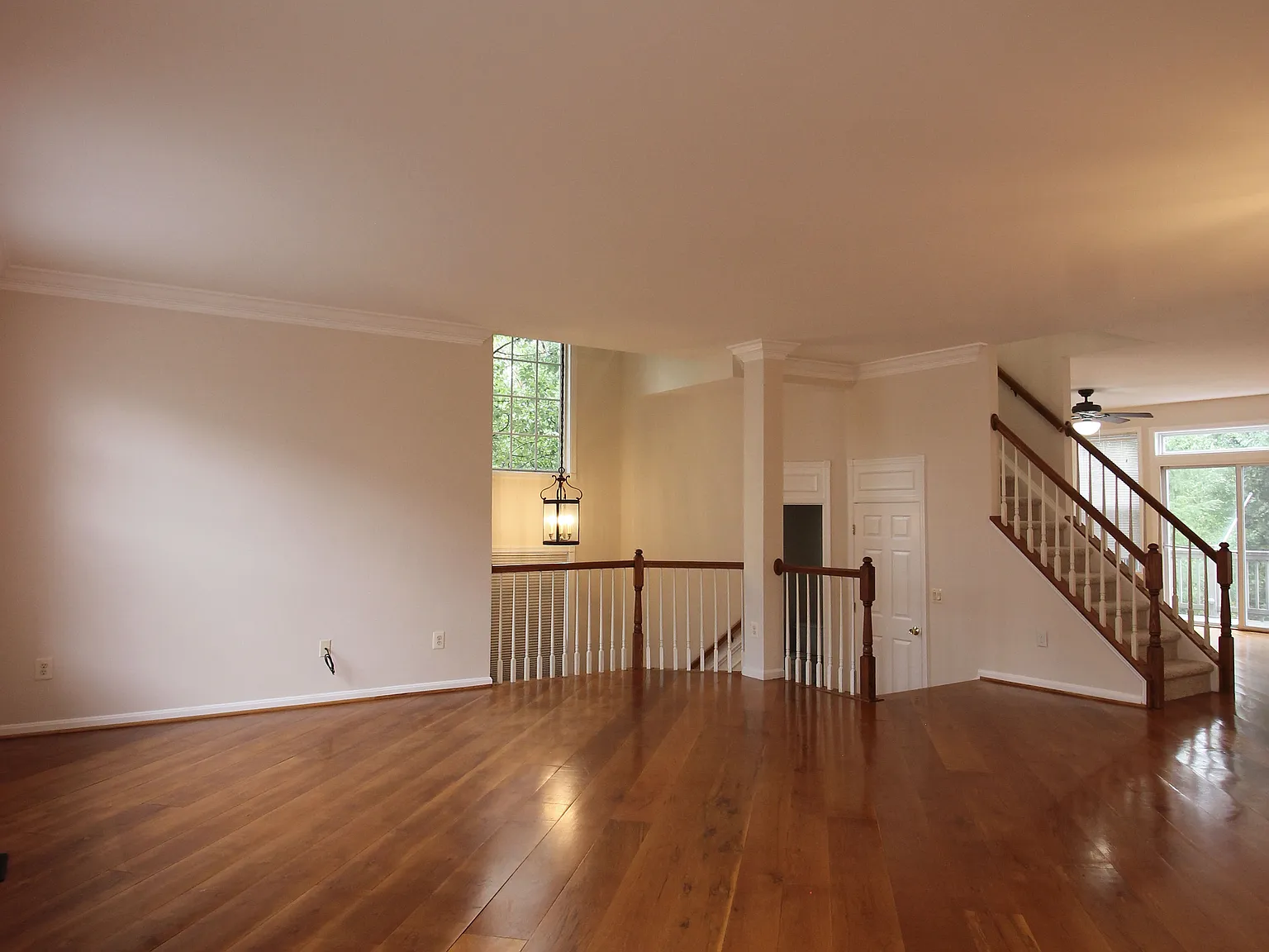 4 bed, 3.5 bath, 2752 sqft, $3,500 — Photo 4
