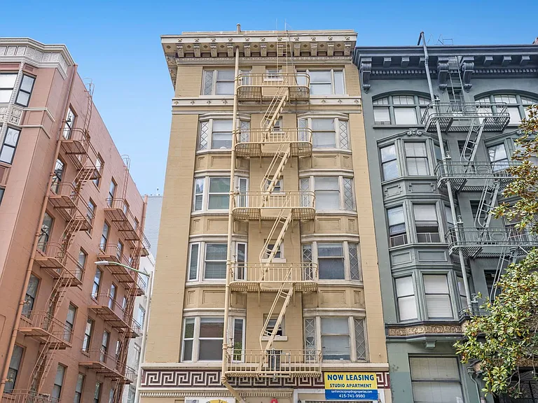 621 Taylor St — Photo 48