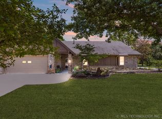 9225 S 70th Ave E, Tulsa, OK 74133