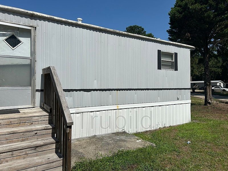 2nd image of 42A Somerset Dr