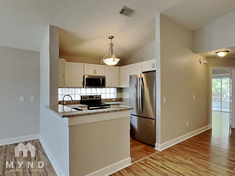 12137 Pilot Ct — Photo 2