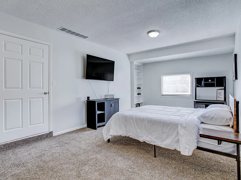 1734 S Lark Ln — Photo 16