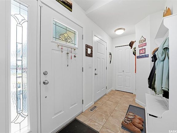 3rd image of 601 2nd AVENUE
