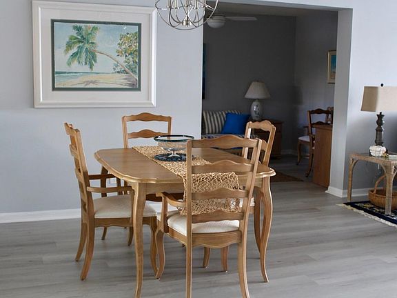 3rd image of 10682 Gulf Shore Dr