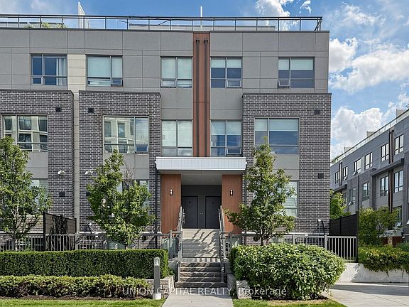 2nd image of 1238 Cawthra Rd #4