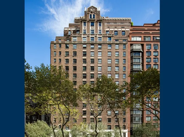 160 West 71st Street image 5 of 10