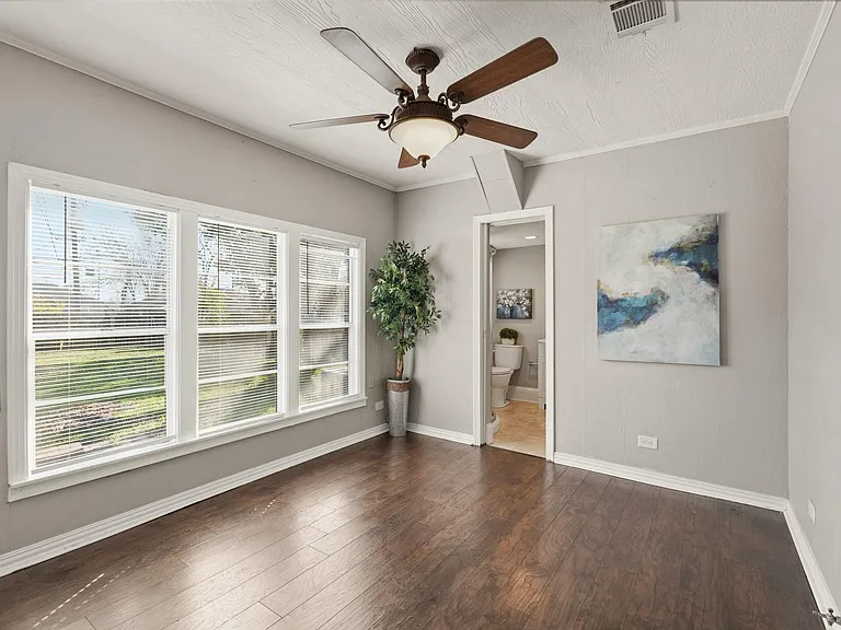1509 Mulcahy St — Photo 13