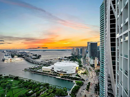 1100 Biscayne Blvd #4001 Photo 1