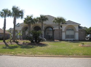 1955 Rue La Fontaine, Navarre, FL 32566