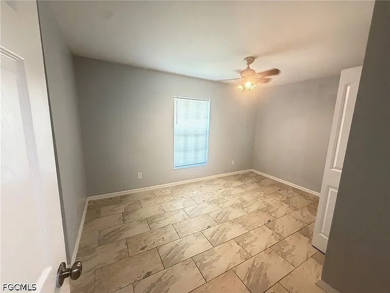 3950 Sunset Rd — Photo 8