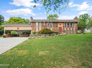 7314 Glastonbury Rd, Knoxville, TN 37931