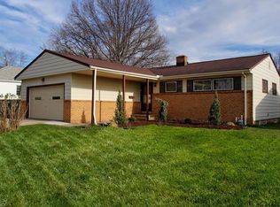 4816 S Sedgewick Rd, Lyndhurst, OH 44124