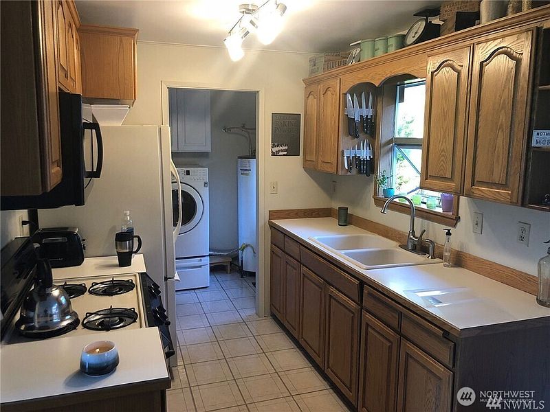 3rd image of 21676 SE 269th Street