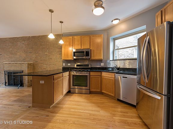 5th image of 1641 W Pratt Blvd APT 2N