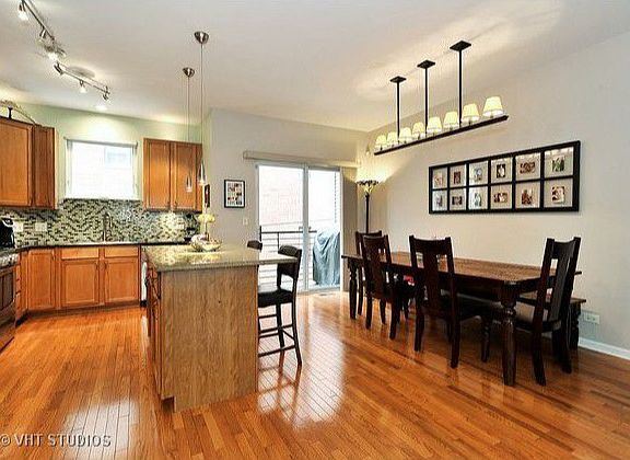4th image of 2555 W Moffat St Unit C