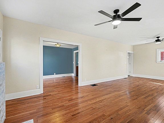 5th image of 18 Tower Hill Rd