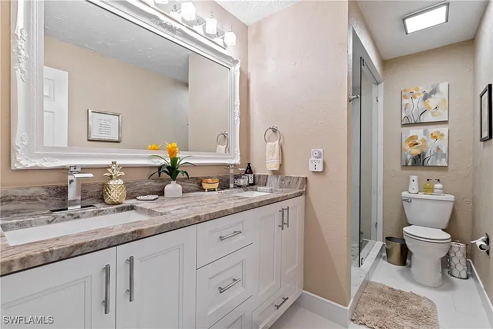 1301 SE 32nd Ter