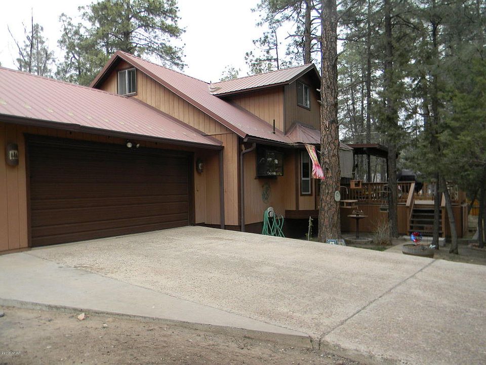 1st image of 2563 Oak Leaf Dr